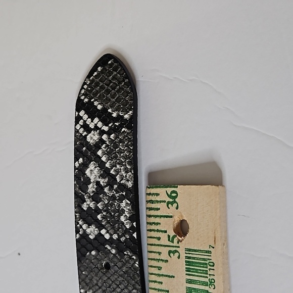 IP Blue Snake  Print sz S Black White Gray Pre-owned - Picture 7 of 8